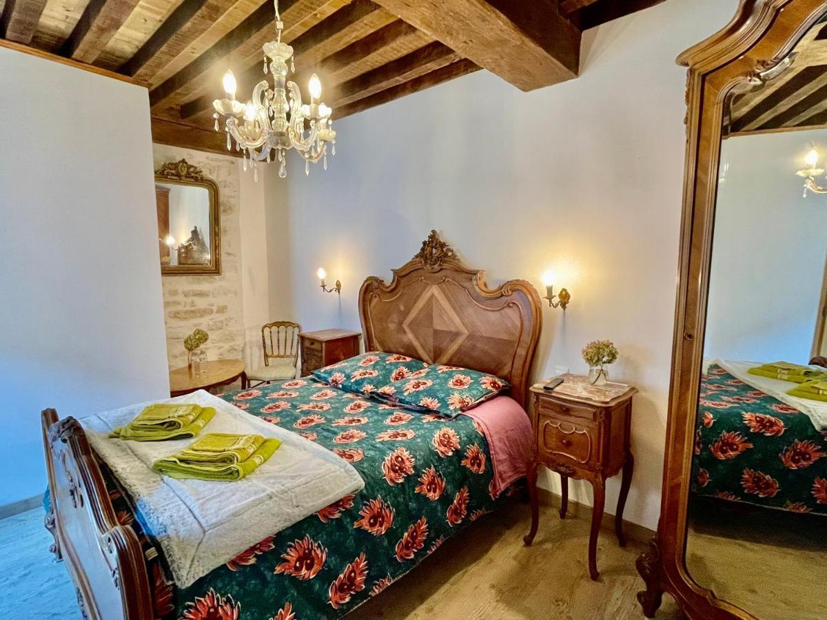 Manoir Saint-Pierre Bed & Breakfast Villersexel Exterior photo