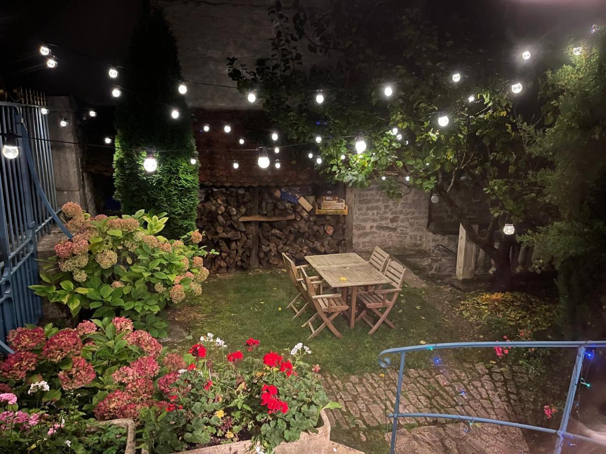 Manoir Saint-Pierre Bed & Breakfast Villersexel Exterior photo