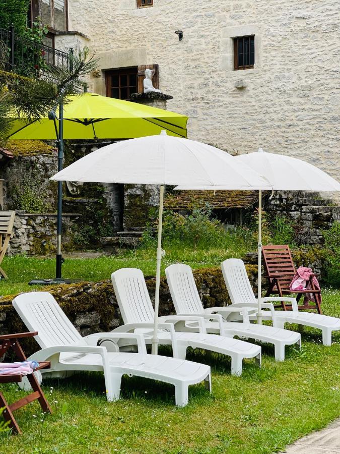 Manoir Saint-Pierre Bed & Breakfast Villersexel Exterior photo